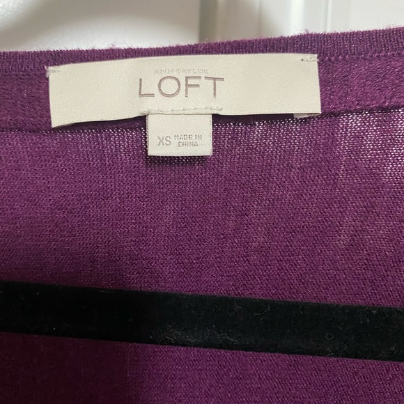 LOFT Purple Top - Picture 6 of 6
